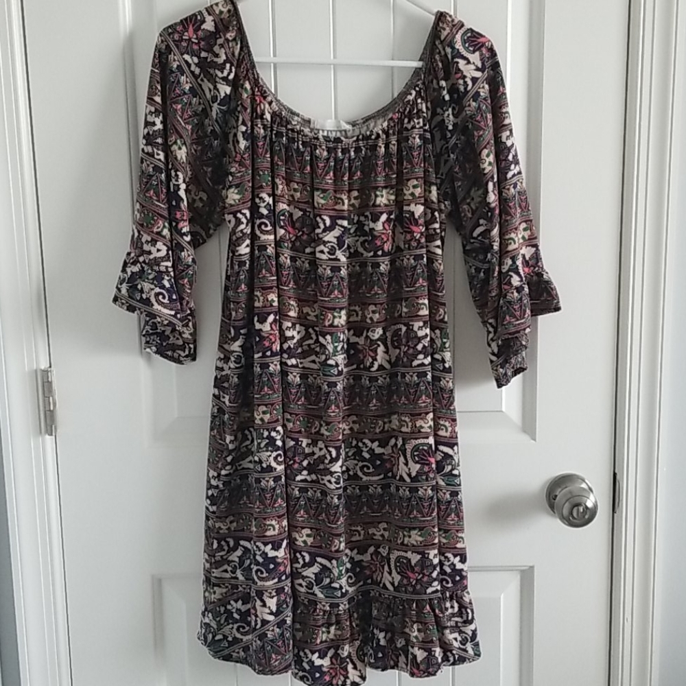 Flowing pattern dress